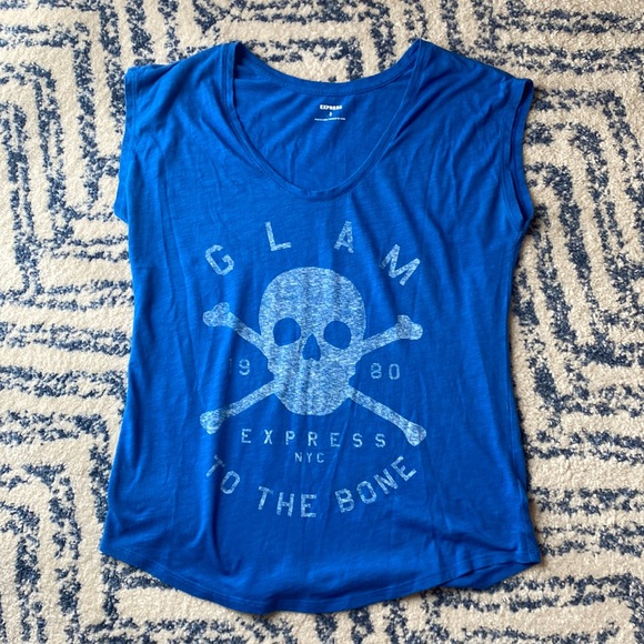 Express Tops - Express tee shirt